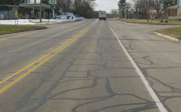 بررسی اثرات خودروها‌ بر خرابی راه‌ها